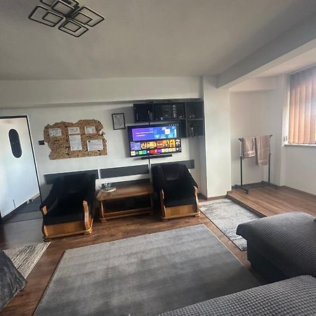 High Level Apart Oradea Free Reserved Parking Екстер'єр фото
