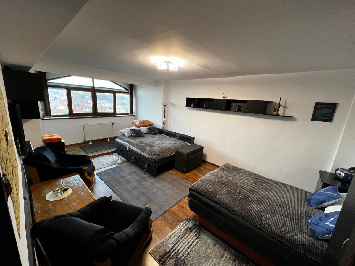 High Level Apart Oradea Free Reserved Parking Екстер'єр фото