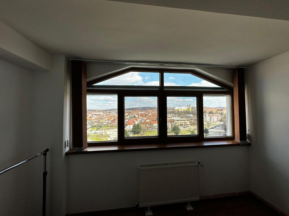 High Level Apart Oradea Free Reserved Parking Екстер'єр фото