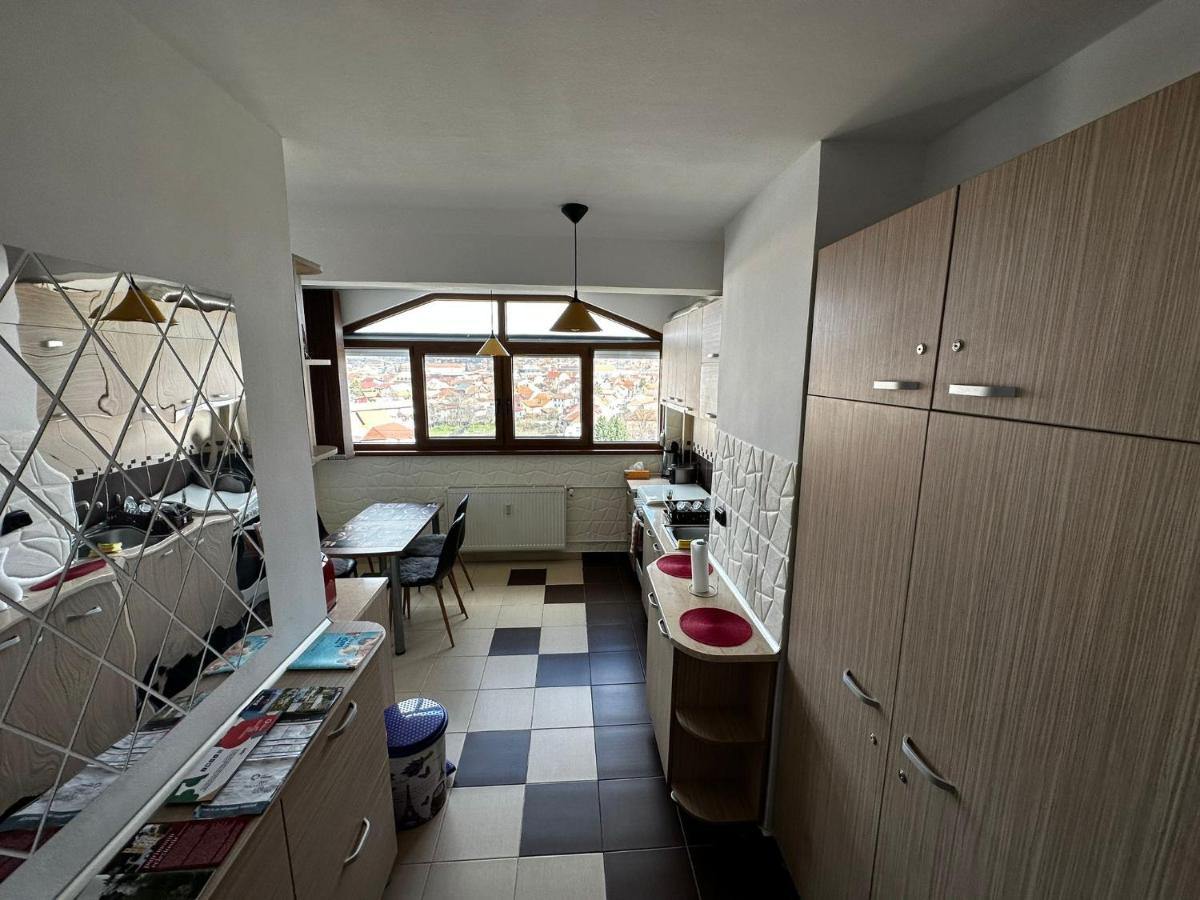 High Level Apart Oradea Free Reserved Parking Екстер'єр фото